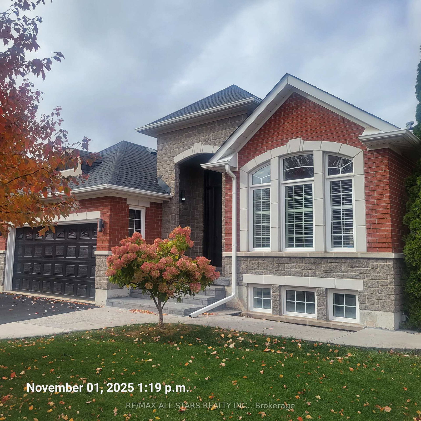 2400-tesla-crescent-oakville-ontario-w12783132