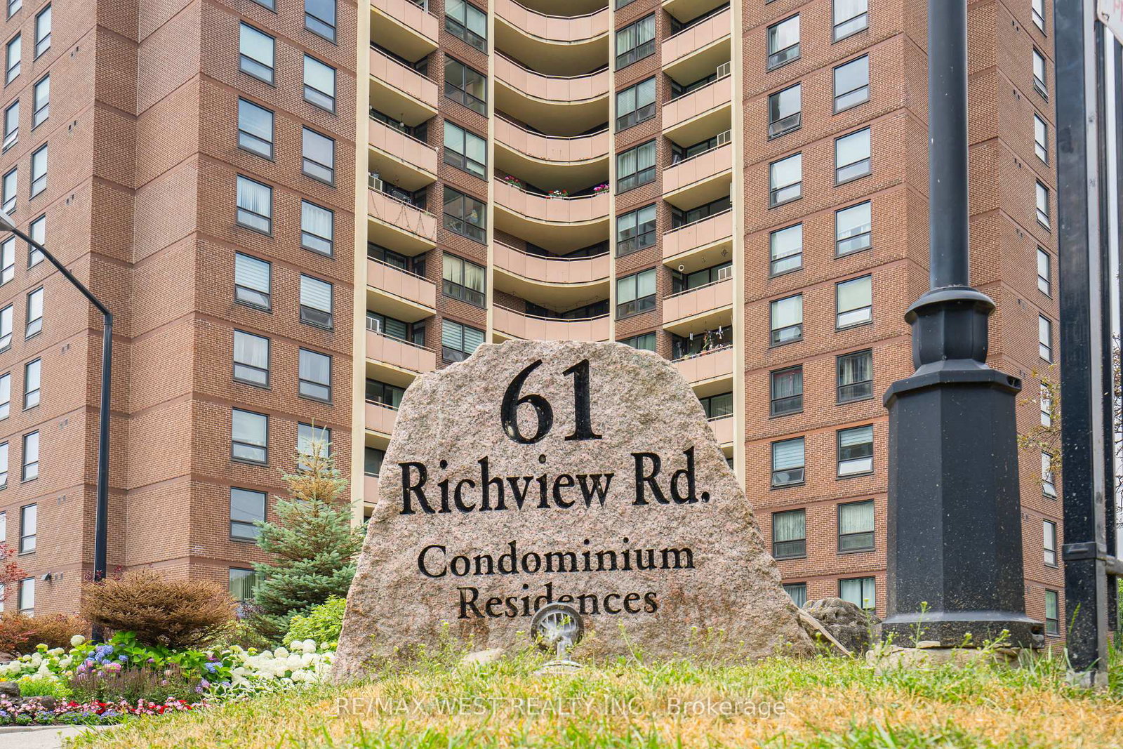 61-richview-road-etobicoke-ontario-w12783248
