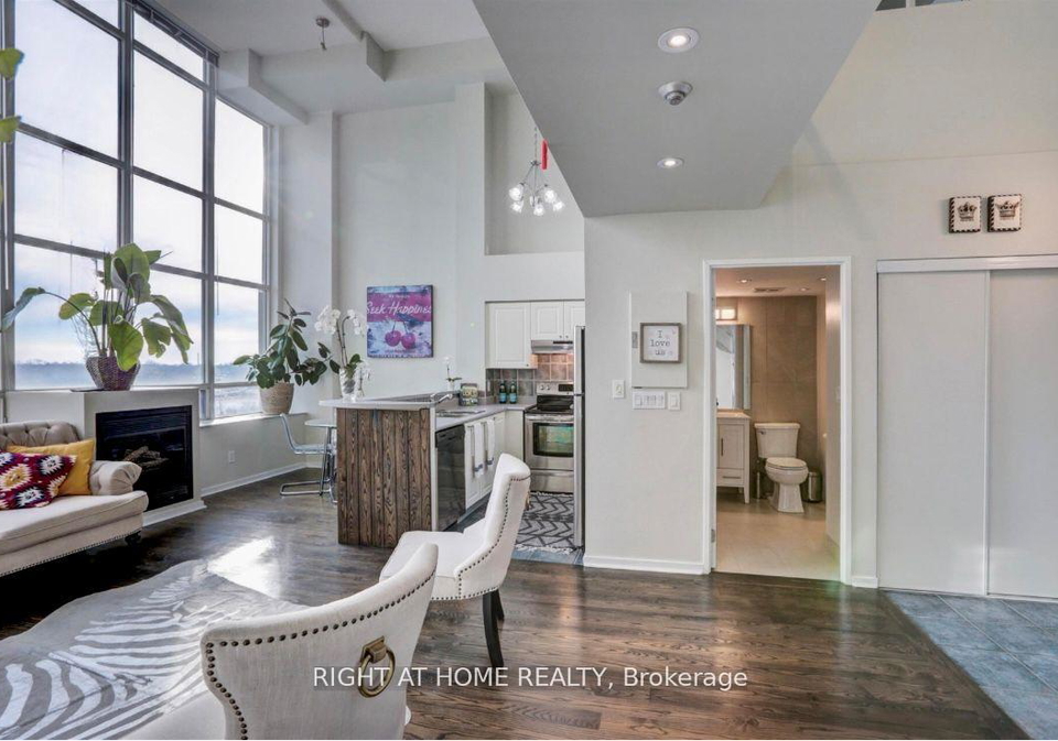 300-manitoba-street-etobicoke-ontario-w12783314