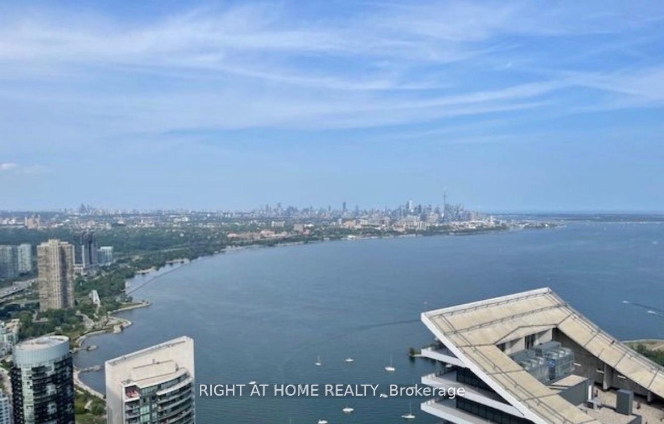 30-shore-breeze-drive-etobicoke-ontario-w12783366