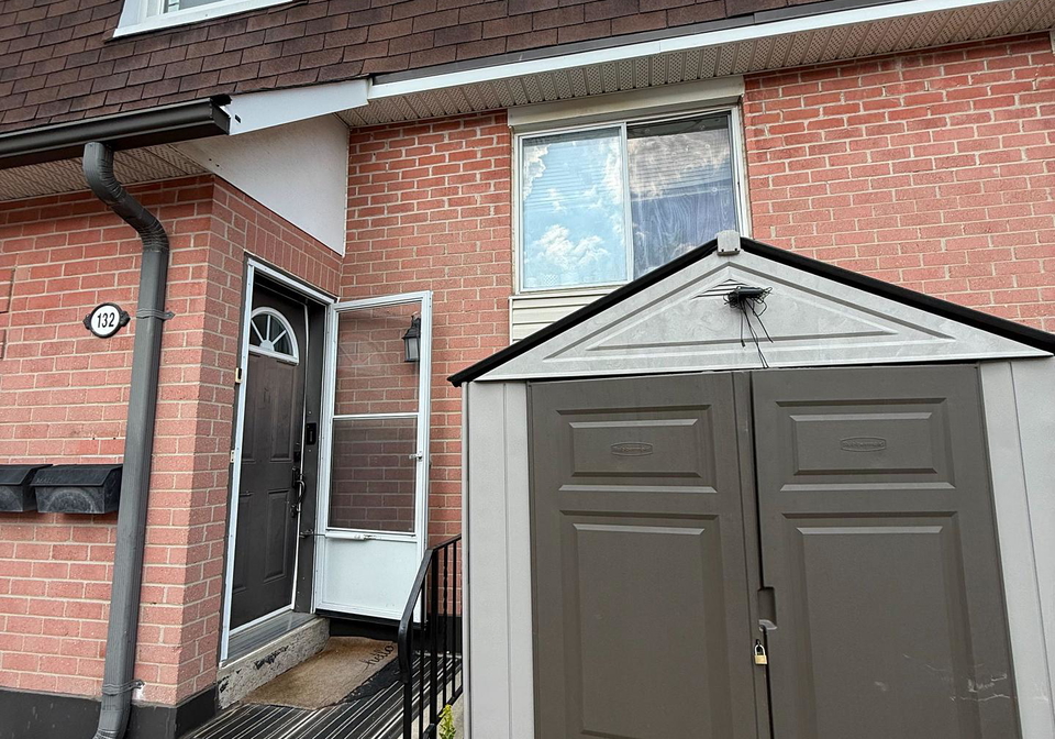 2170-bromsgrove-road-mississauga-ontario-w12783472