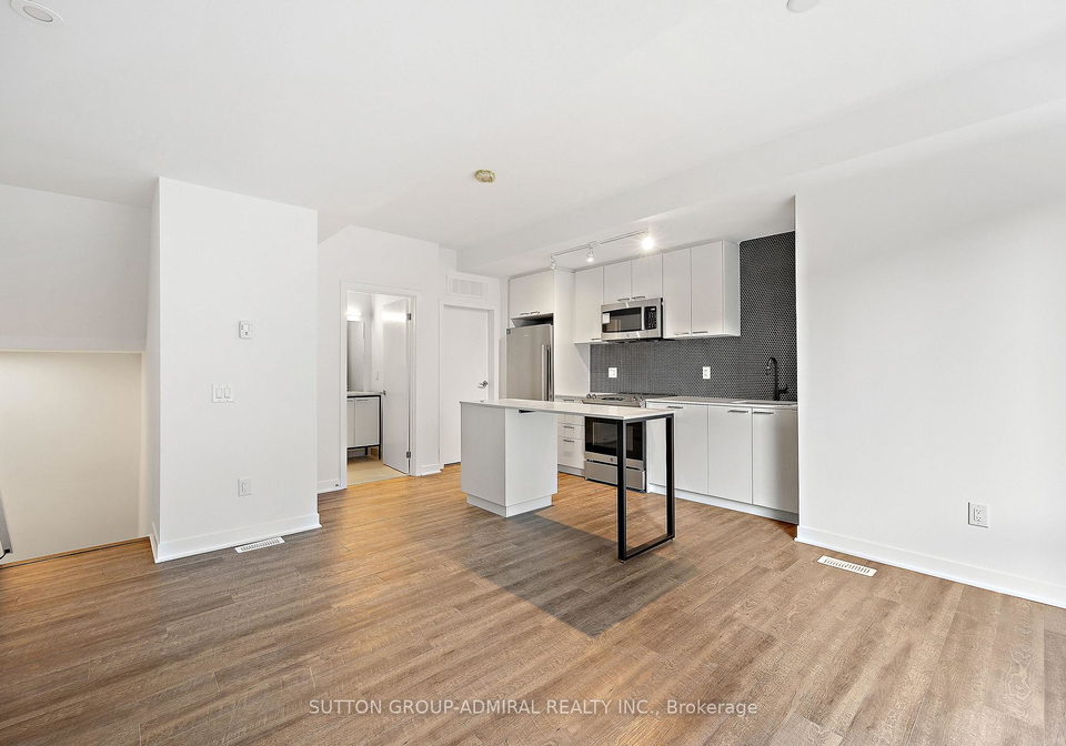 10-ed-clark-gardens-boulevard-toronto-ontario-w12784570