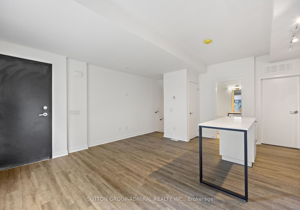 10-ed-clark-gardens-boulevard-toronto-ontario-w12784570