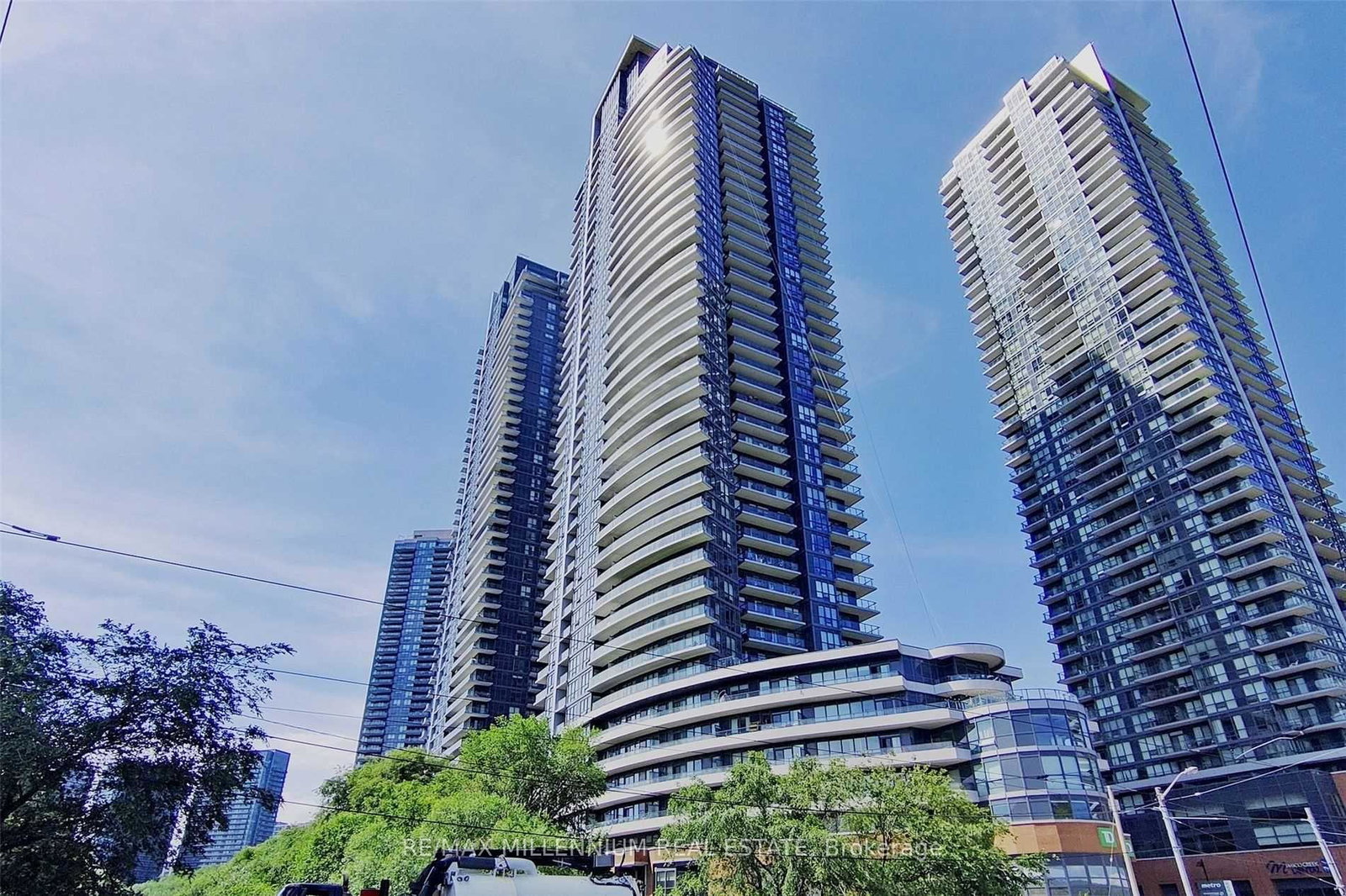 2212-lake-shore-boulevard-etobicoke-ontario-w12784696