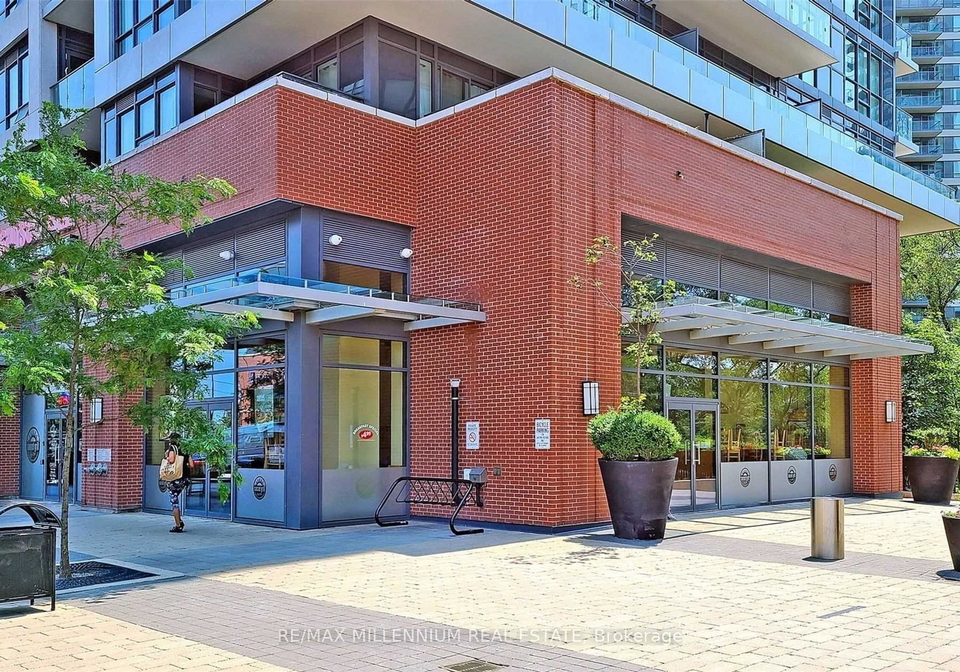 2212-lake-shore-boulevard-etobicoke-ontario-w12784696