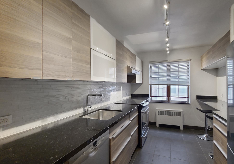 65-old-mill-road-etobicoke-ontario-w12784834