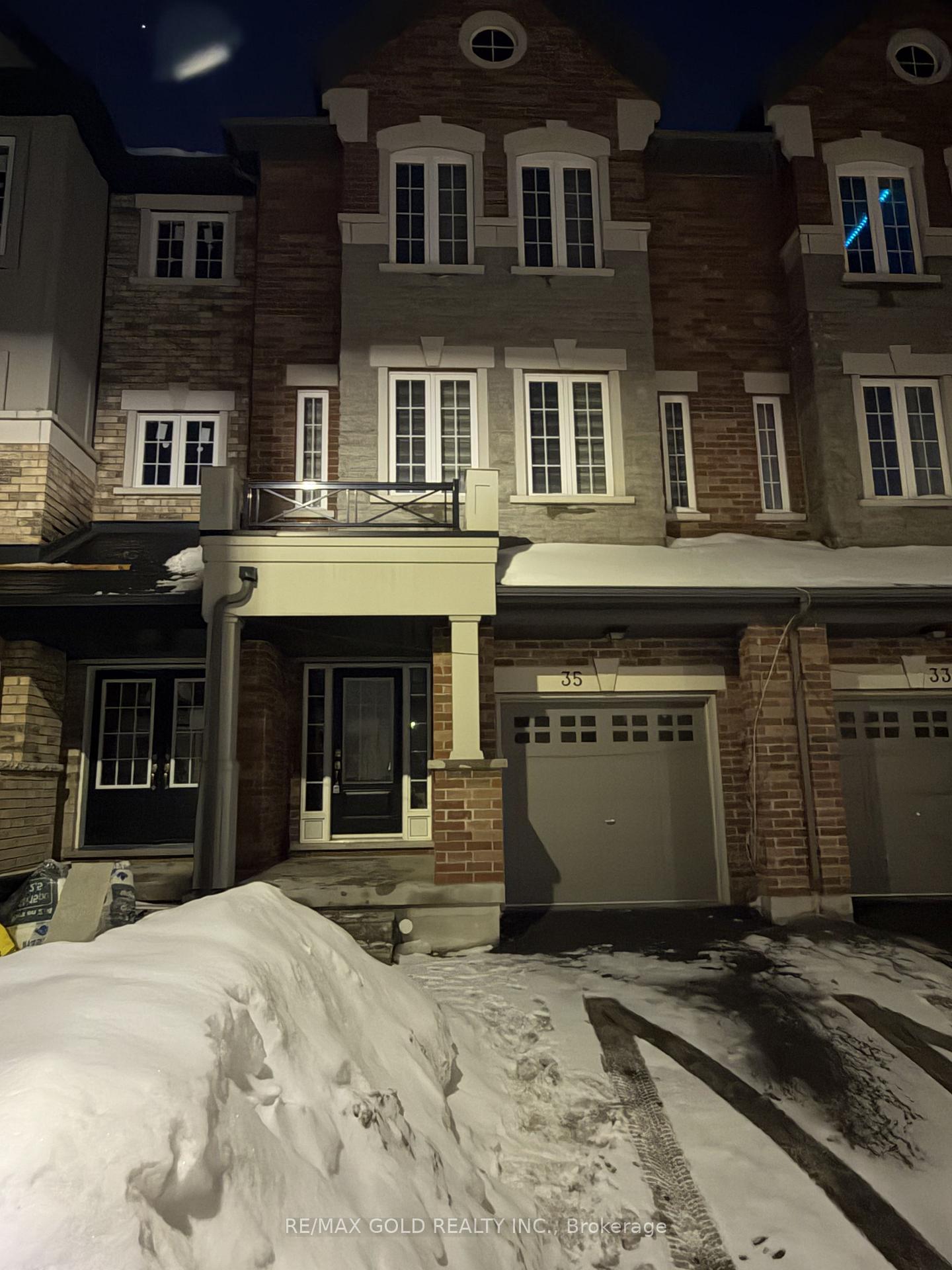 35-shiff-crescent-brampton-ontario-w12785386