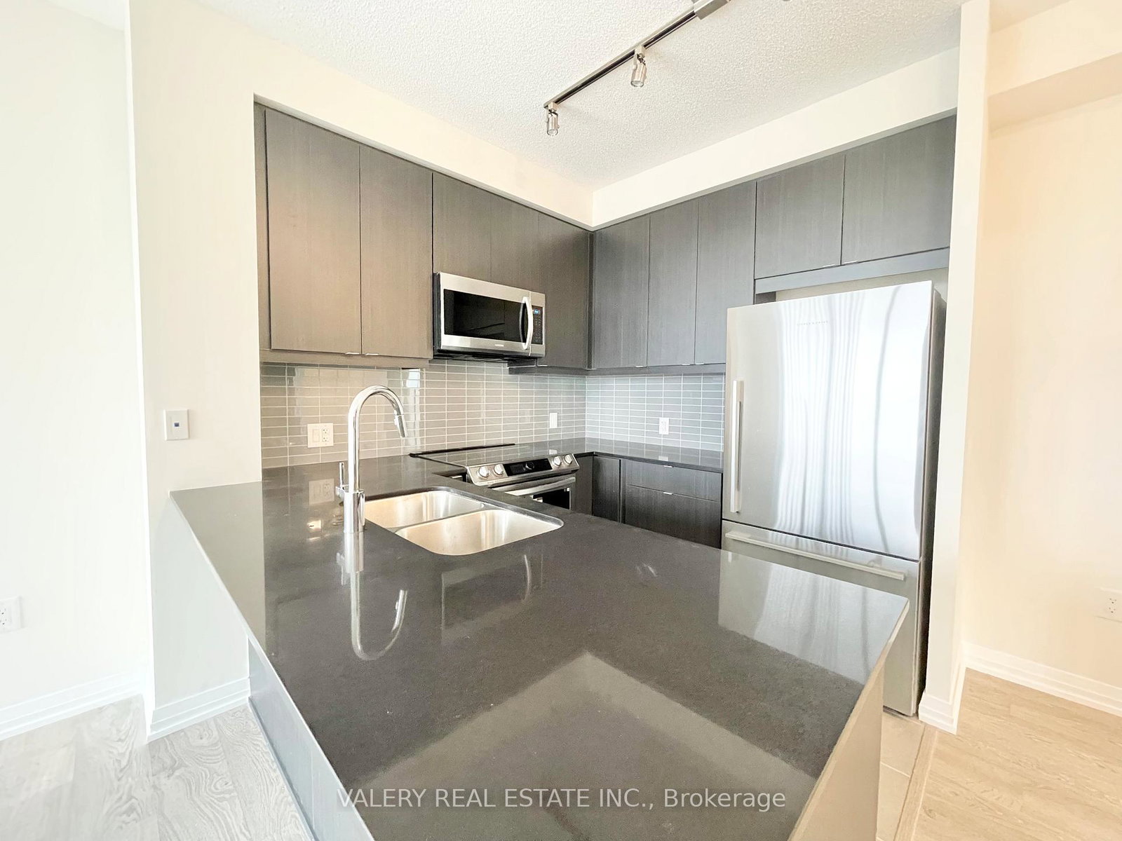 50-thomas-riley-road-etobicoke-ontario-w12785470