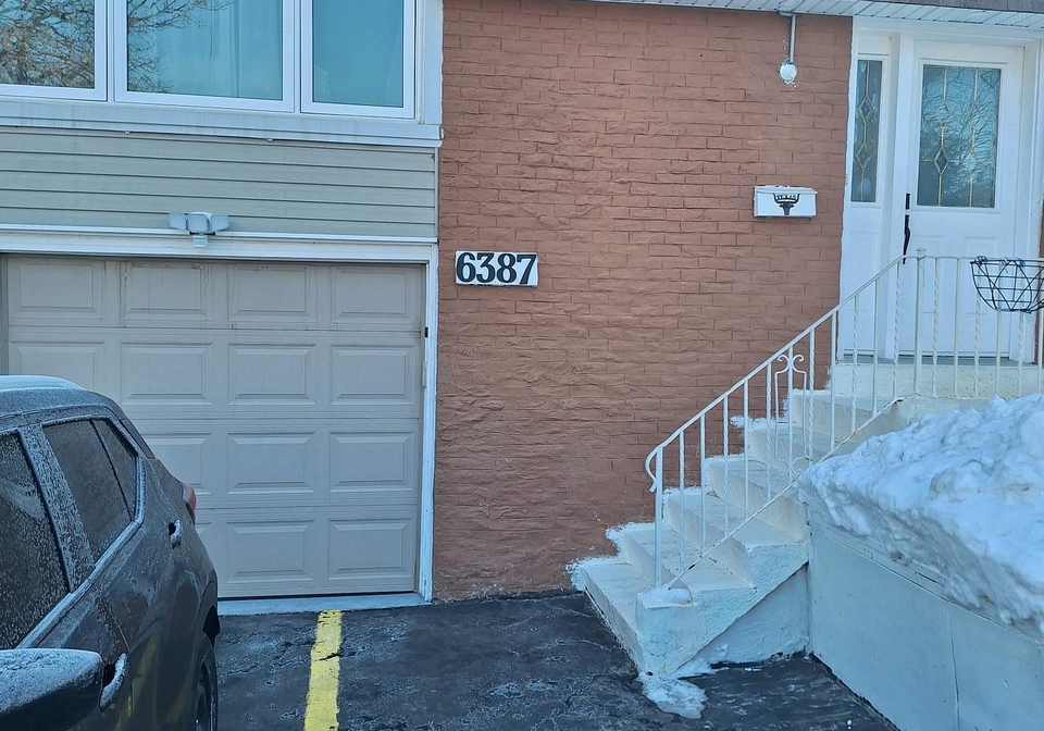 6387-chaumont-crescent-mississauga-ontario-w12785530