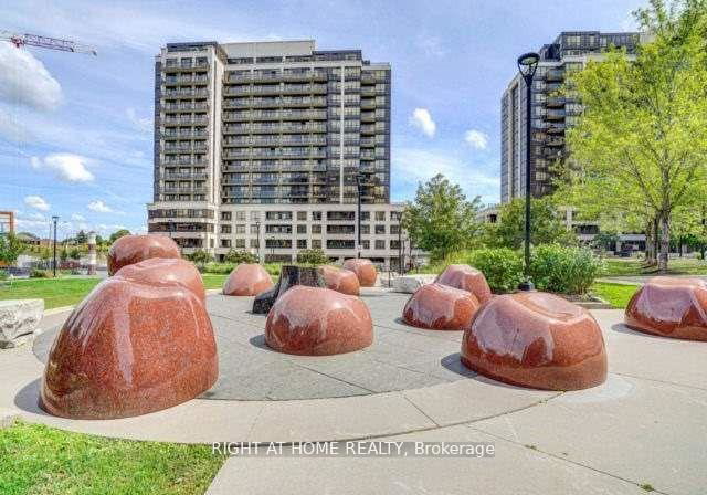 1070-sheppard-avenue-w-york-ontario-w12785860