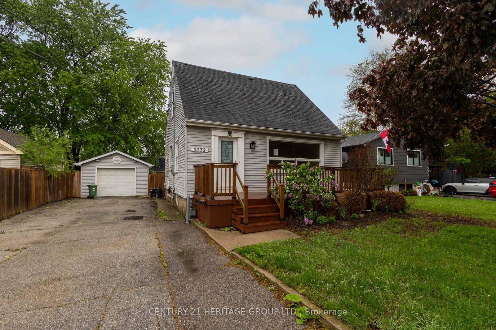 2232-queensway-drive-burlington-ontario-w12786096