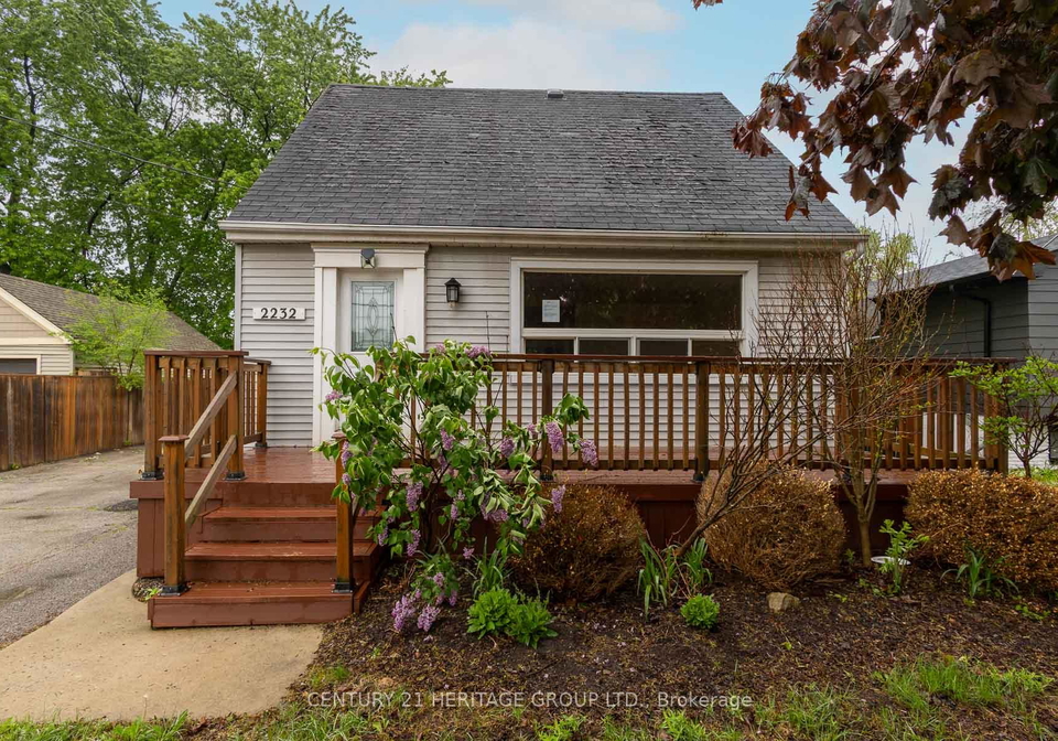 2232-queensway-drive-burlington-ontario-w12786096