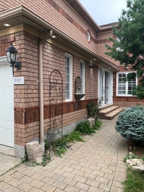 5951-mersey-street-mississauga-ontario-w12786384