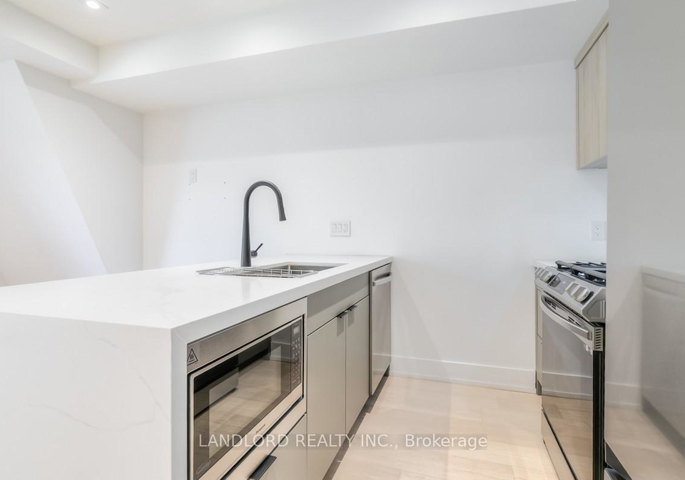 37-boustead-avenue-toronto-ontario-w12786400