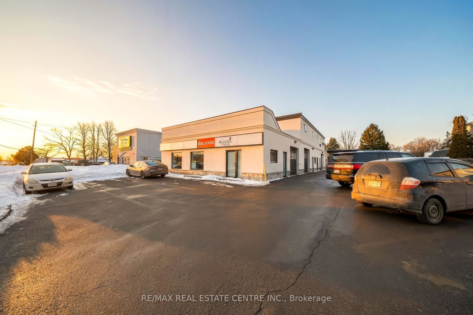 2483-industrial-street-burlington-ontario-w12786646