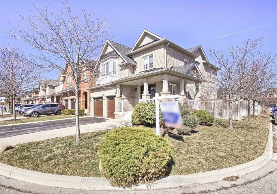2247-empire-crescent-w-burlington-ontario-w12786666