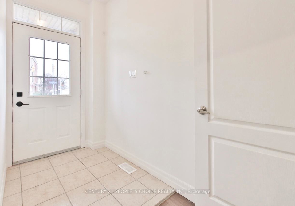 554-sentinel-road-york-ontario-w12786892