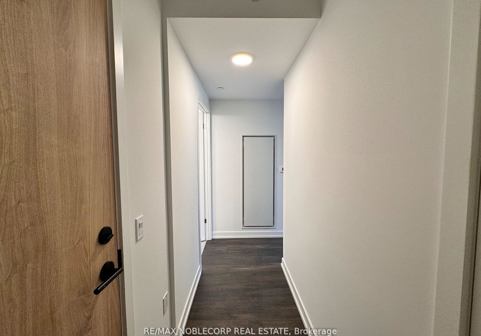 801-the-queensway-etobicoke-ontario-w12786938