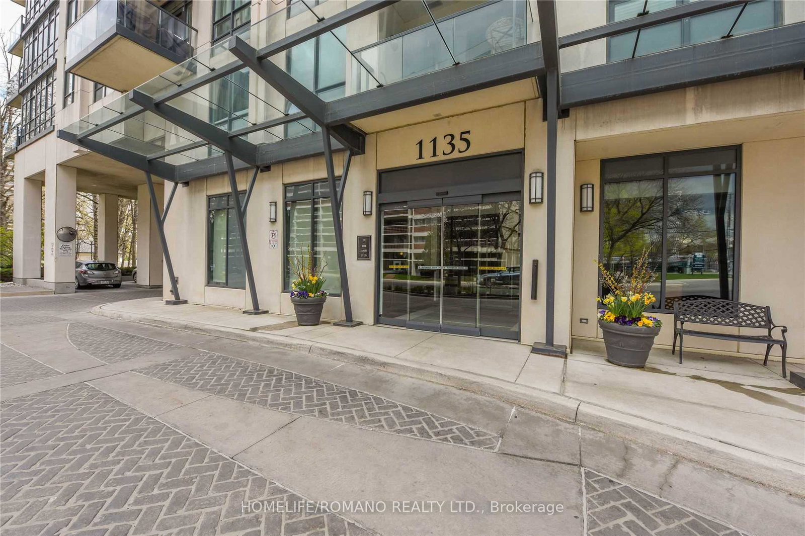 1135-royal-york-court-etobicoke-ontario-w12787764