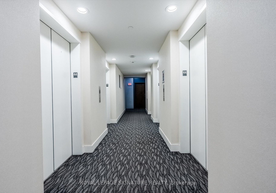 2220-lake-shore-boulevard-w-etobicoke-ontario-w12787770