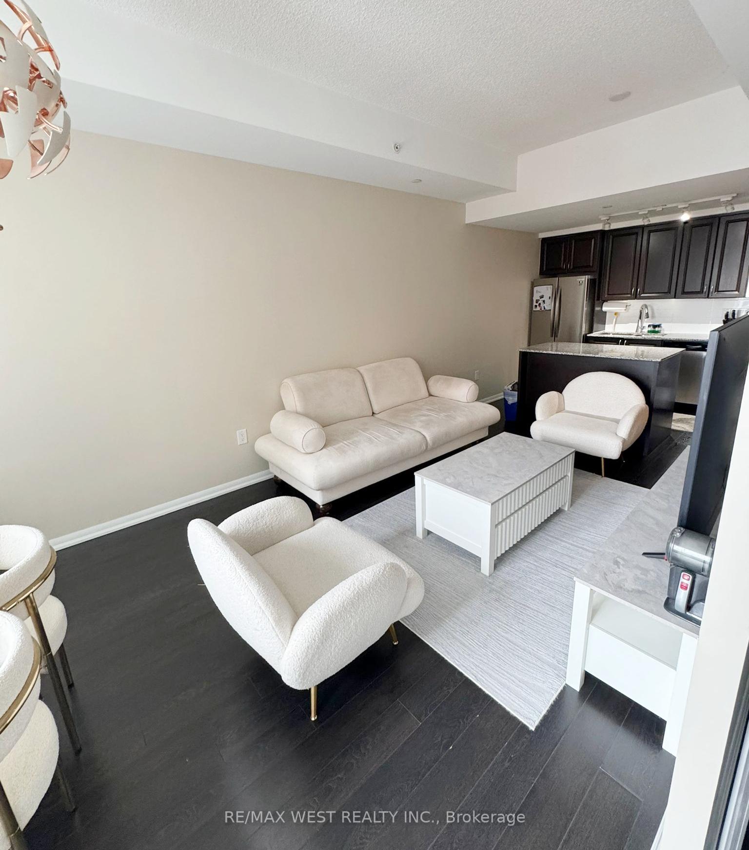 830-lawrence-avenue-w-north-york-ontario-w12787936