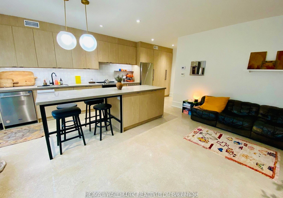 1540-king-street-w-toronto-ontario-w12788544