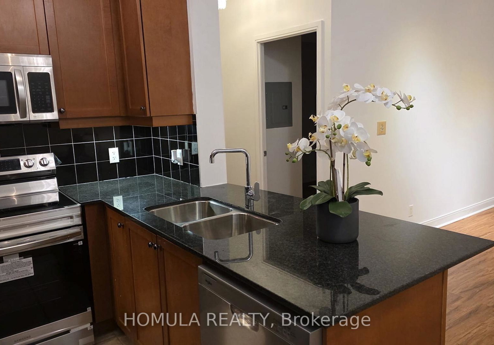 90-absolute-avenue-mississauga-ontario-w12789000