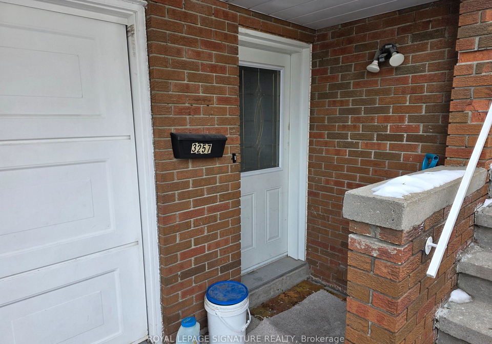 3257-lednier-terrace-mississauga-ontario-w12789812