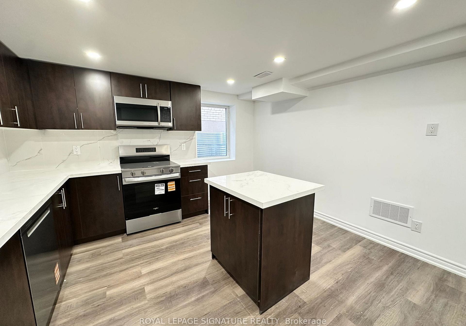 17-tamarisk-drive-etobicoke-ontario-w12790336