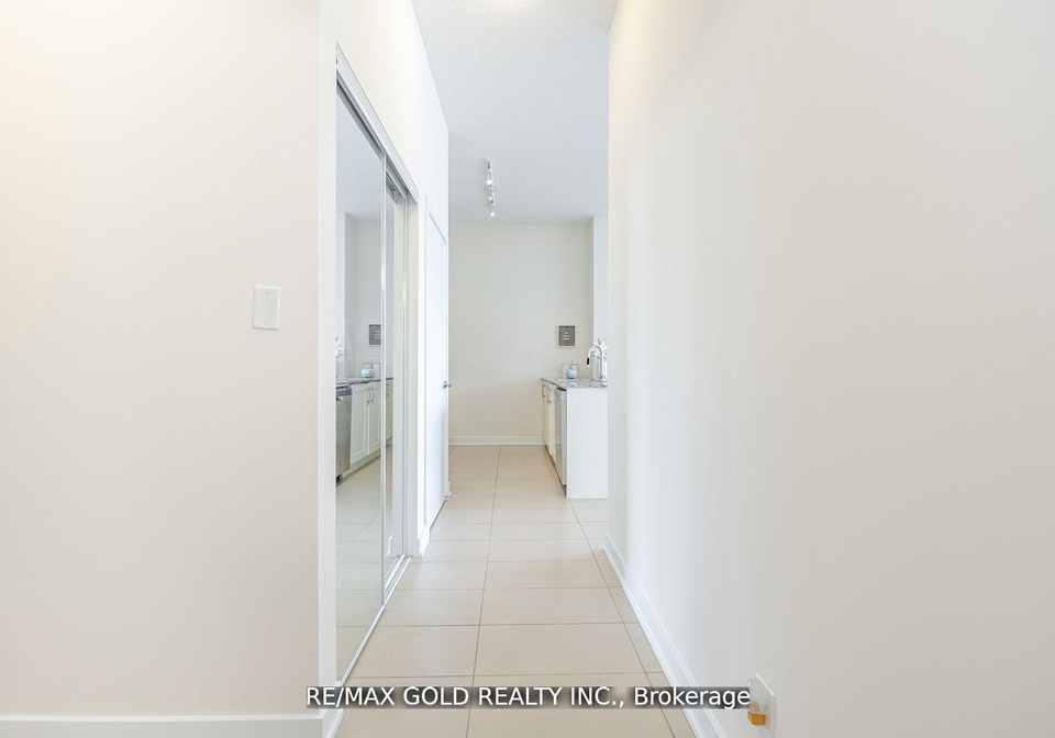 4070-confederation-parkway-mississauga-ontario-w12790444