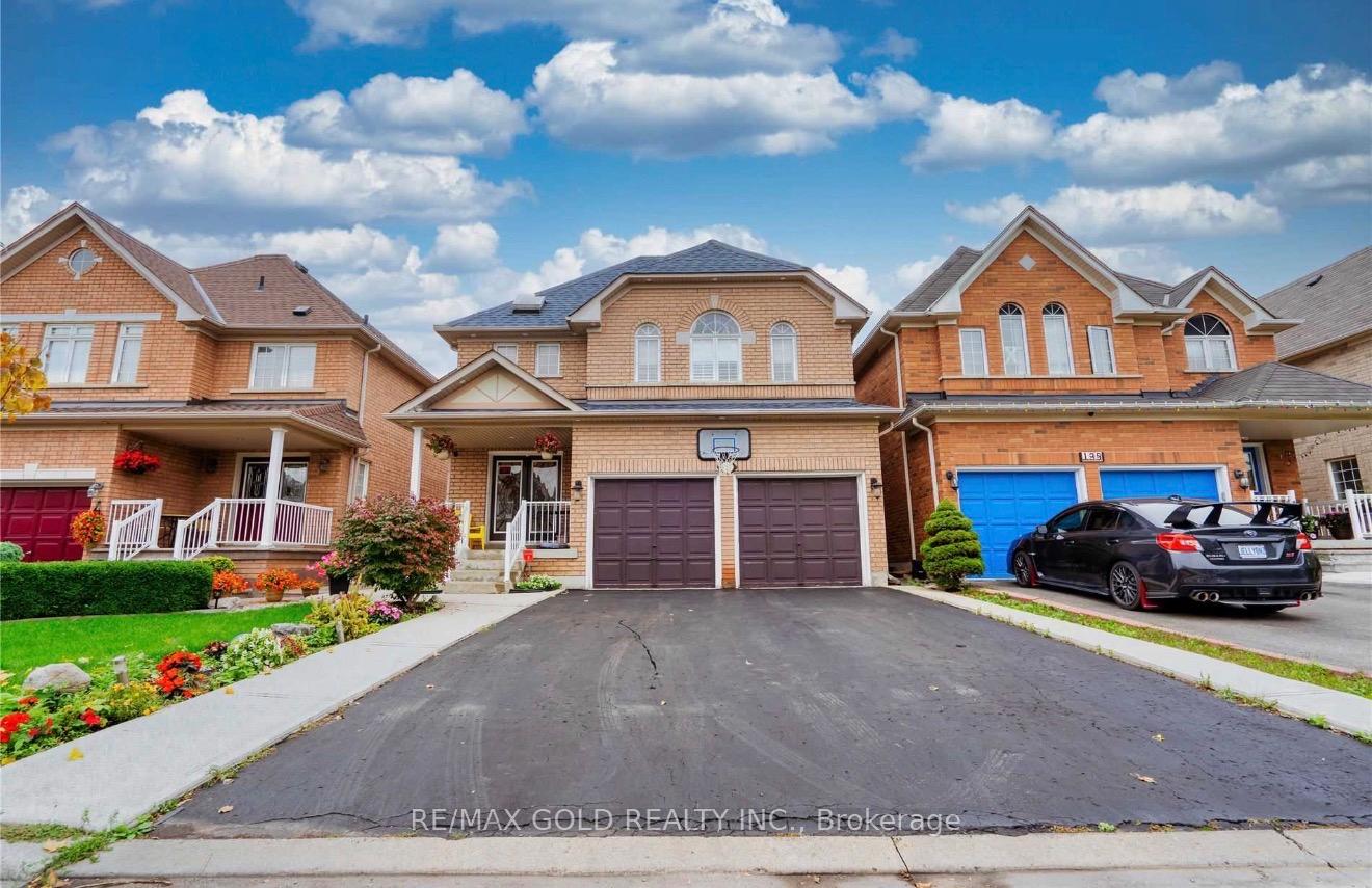 137-cadillac-crescent-brampton-ontario-w12790496