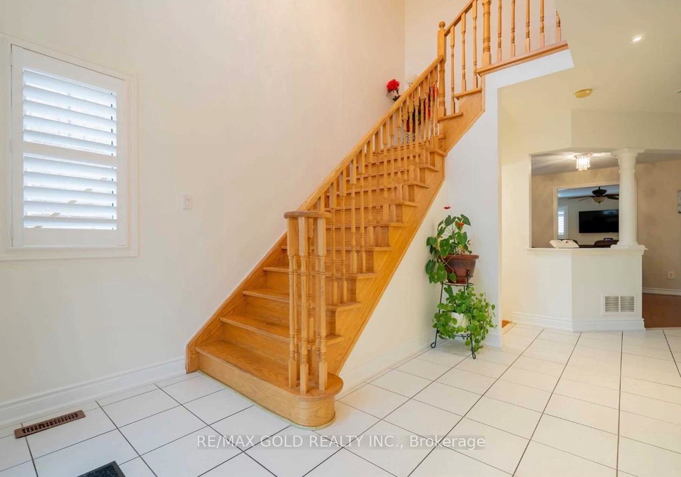 137-cadillac-crescent-brampton-ontario-w12790496
