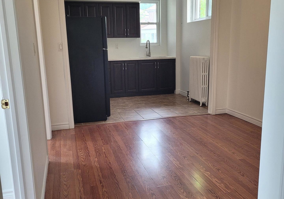 44-bartonville-avenue-w-north-york-ontario-w12790506