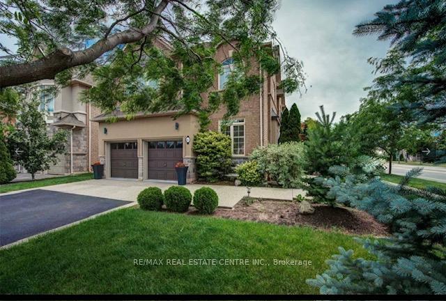 87-great-lakes-boulevard-oakville-ontario-w12790942
