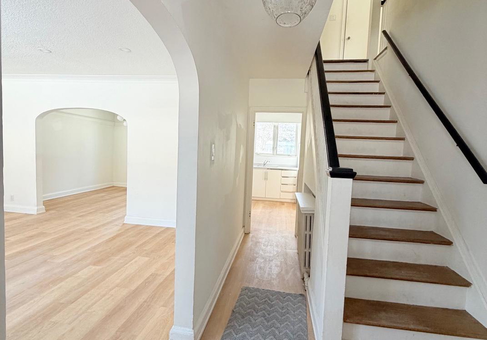 8-bridgeview-road-toronto-ontario-w12791240