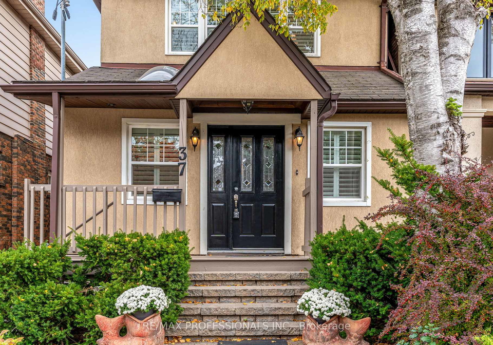 37-lavinia-avenue-toronto-ontario-w12792170