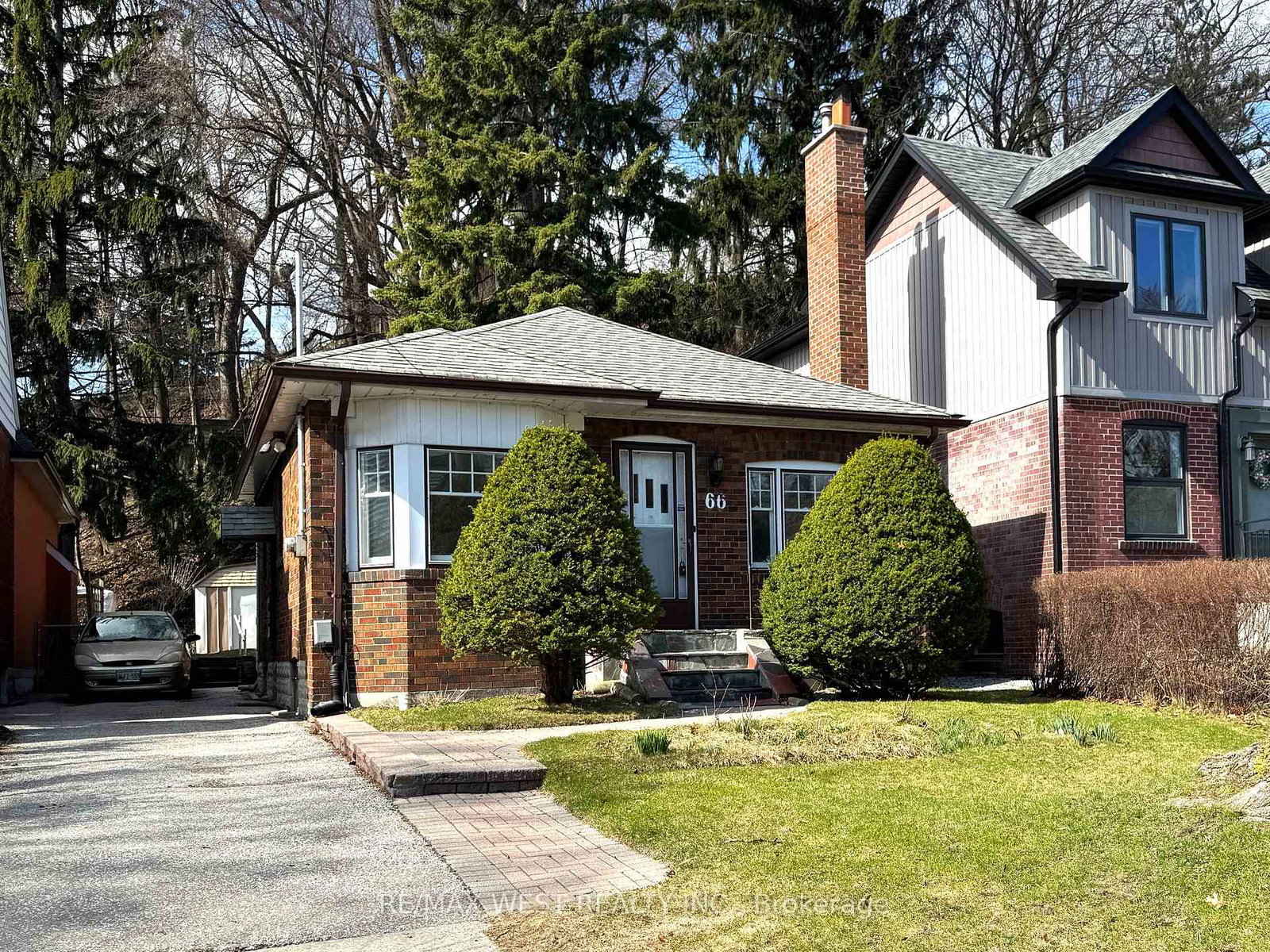 66-south-kingsway-toronto-ontario-w12792354