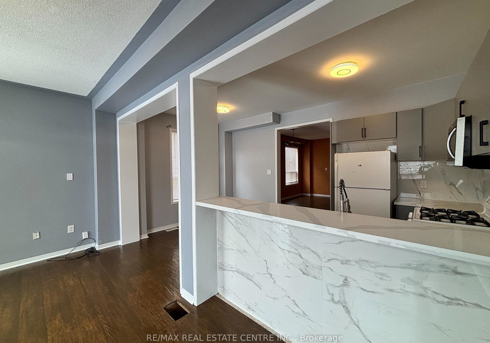 2250-stone-glen-crescent-oakville-ontario-w12792420