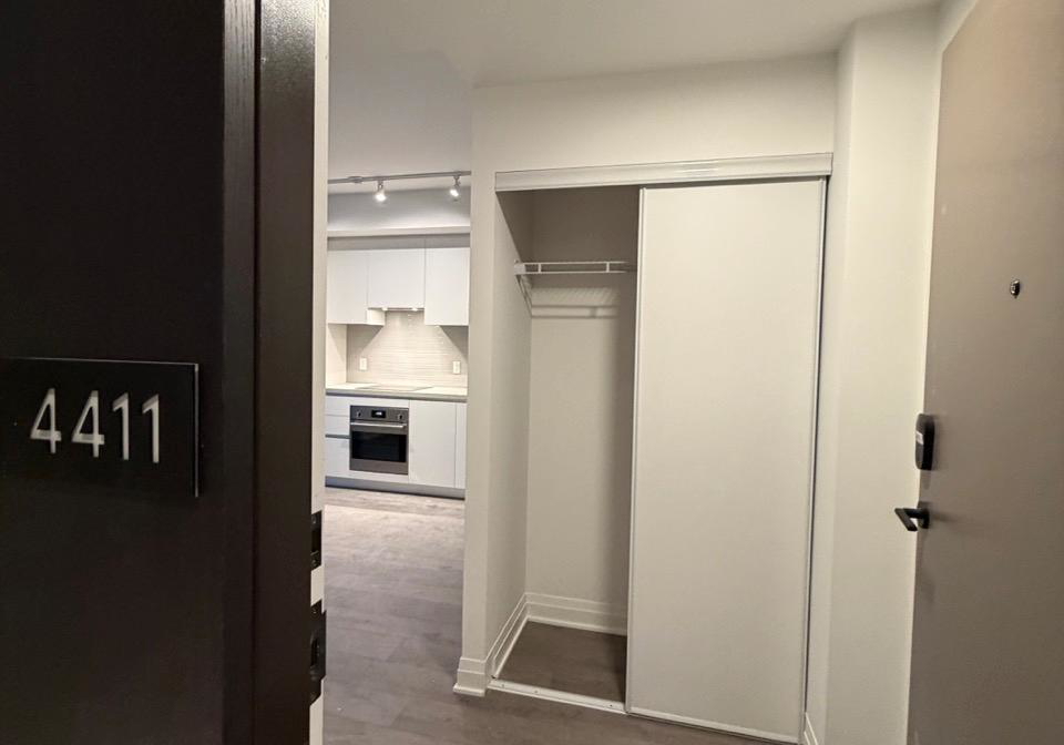 4015-the-exchange-mississauga-ontario-w12792722
