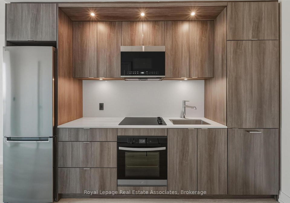 60-central-park-roadway-etobicoke-ontario-w12793018