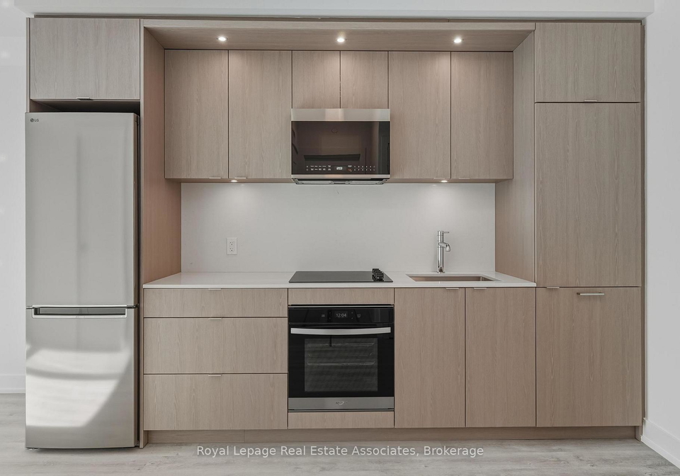 60-central-park-roadway-etobicoke-ontario-w12793034