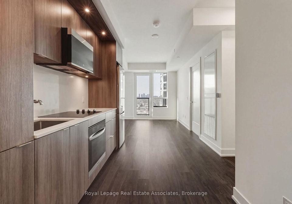 60-central-park-roadway-etobicoke-ontario-w12793054