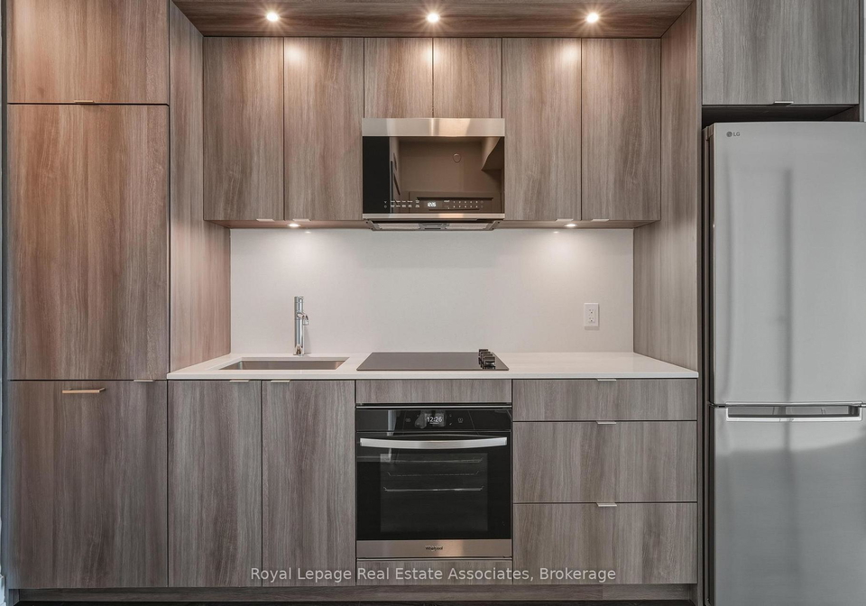 60-central-park-roadway-etobicoke-ontario-w12793054
