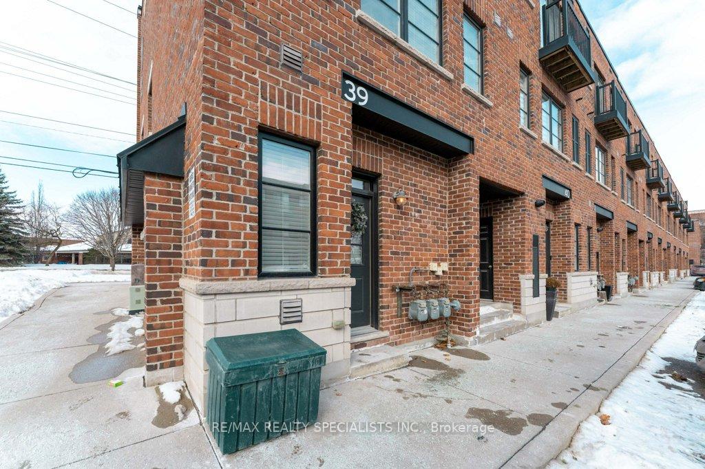70-plains-road-w-burlington-ontario-w12793078