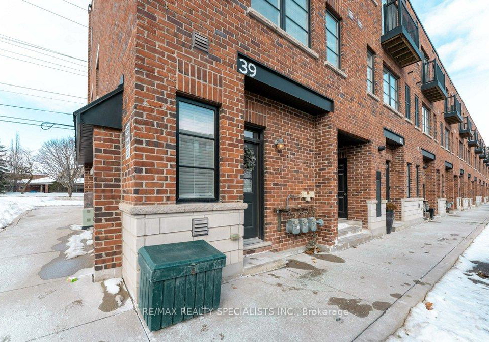 70-plains-road-w-burlington-ontario-w12793078