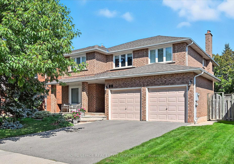 44-inverhuron-trail-oakville-ontario-w12793398