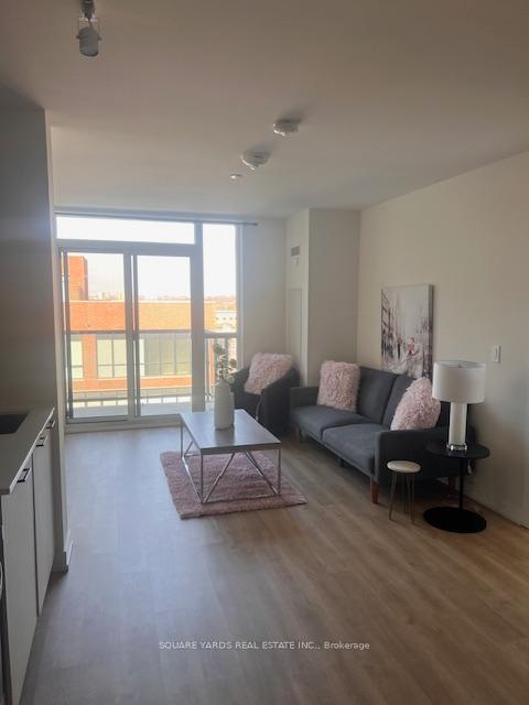 2300-st-clair-avenue-n-toronto-ontario-w12793738