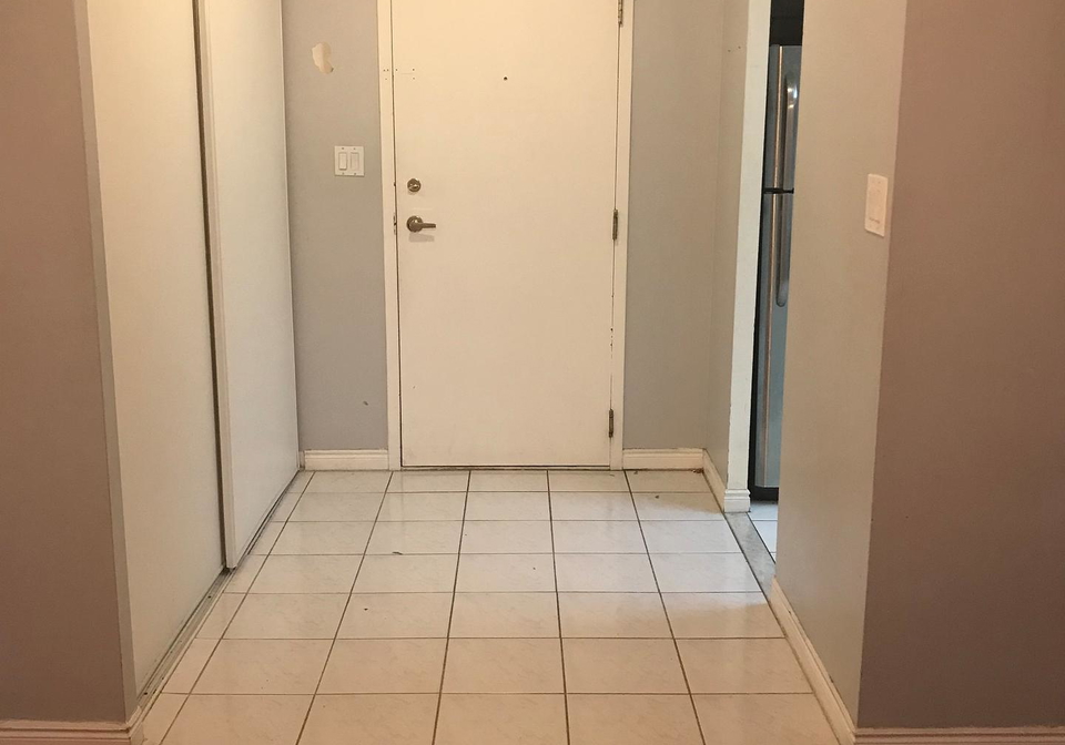 135-hillcrest-avenue-mississauga-ontario-w12793922