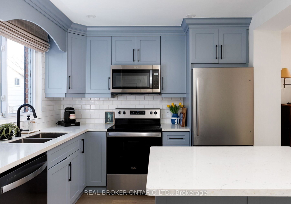 61-sarah-lane-oakville-ontario-w12794122