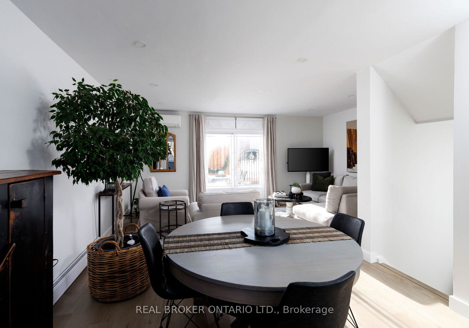 61-sarah-lane-oakville-ontario-w12794122